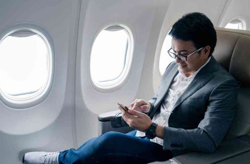 That’s it: phones no longer banned from planes – but get on that in-flight wi-fi