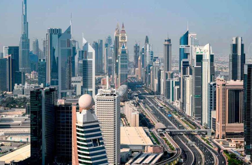 Dubai unveils plan to curb climate change