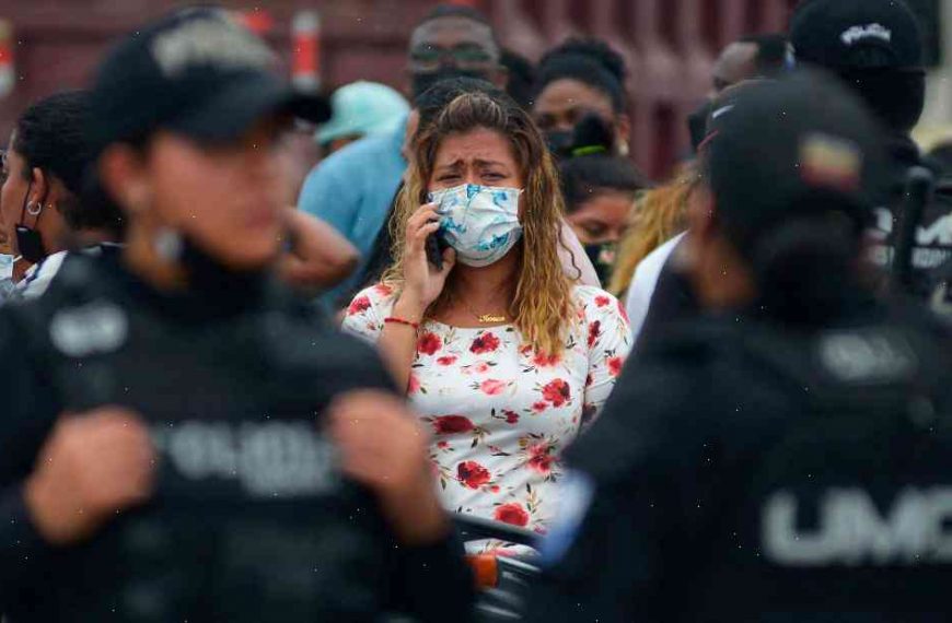 Ecuador: Jail riot death toll increases to 63